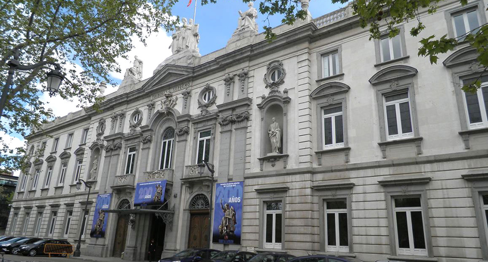 Los Tribunales como servicios pblicos