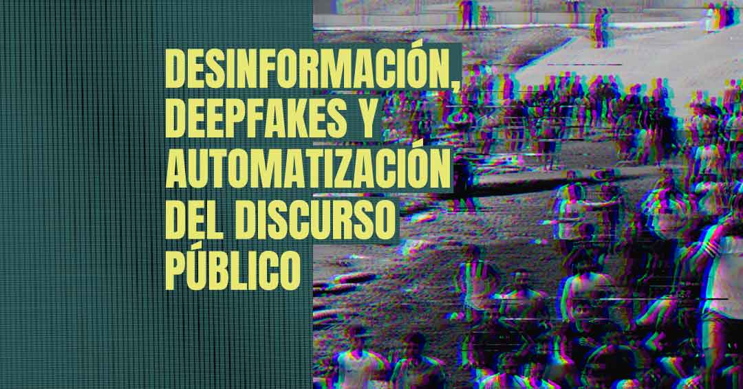 Imagen del seminario, se ve un grupo de personas grande en una playa