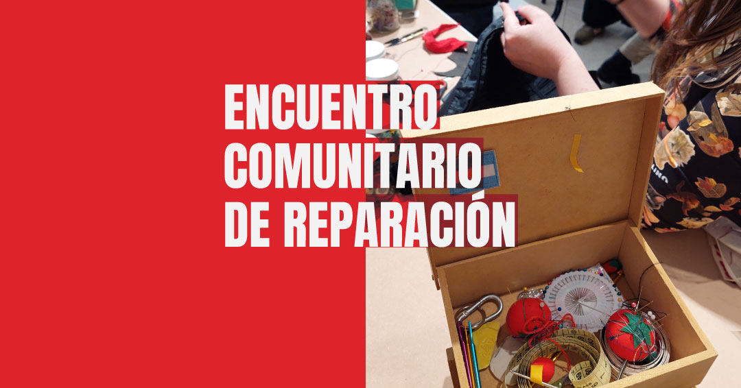 fotografía de caja con elementos de costura